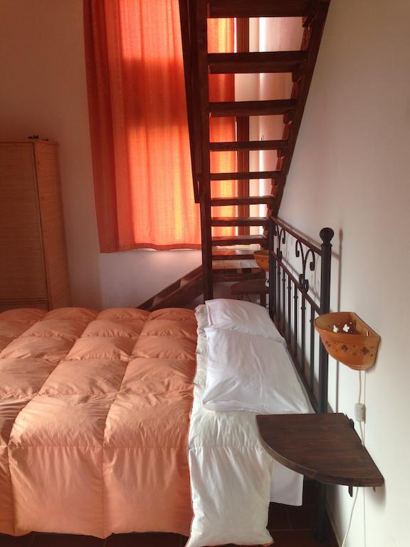 Agriturismo Gelso Castellana Sicula Luaran gambar
